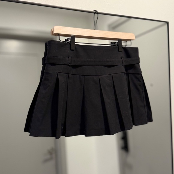 ZARA PLEATED SKORT WITH BELT S - Picture 4 of 5